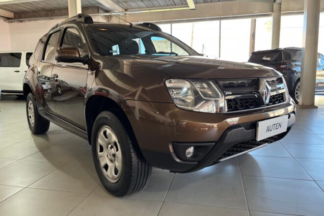 RENAULT DUSTER DYNAMIQUE 2017 CON 80000KM