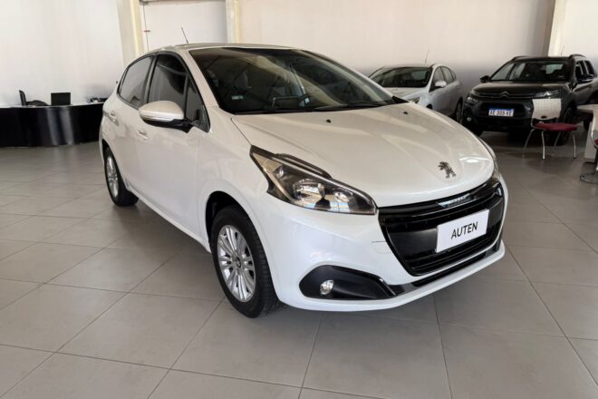 PEUGEOT 208 ALLURE 2019 CON 119500KM