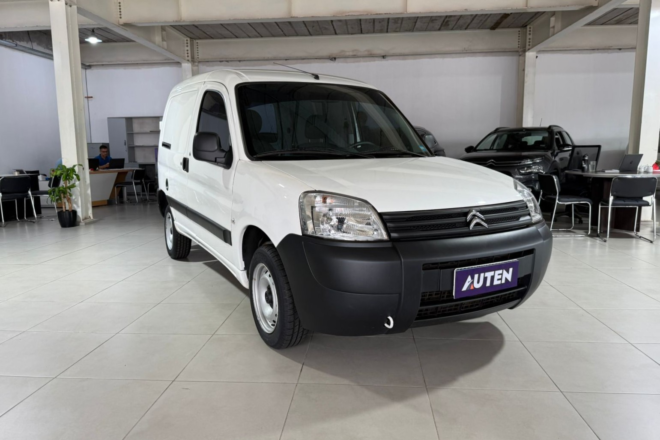 CITROEN BERLINGO FURGON BUSSINES 2024 CON 69000KM