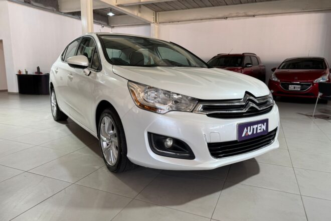 CITROEN C4 LOUNGE HDI 115 MT6 TENDANCE 2016 con 114500KM