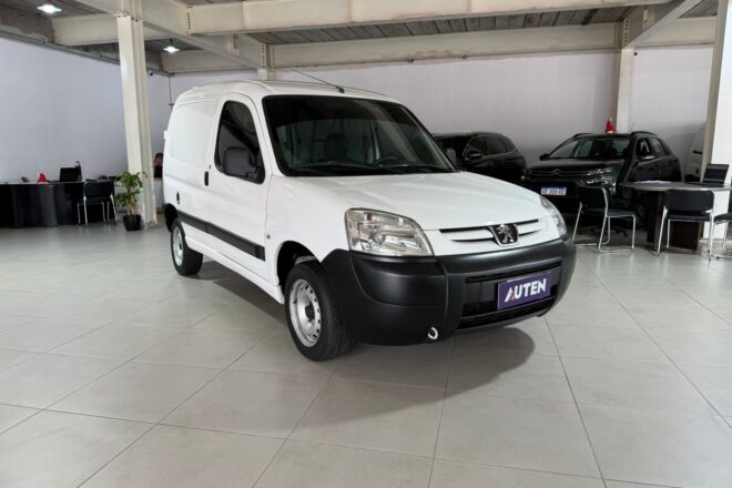 PEUGEOT PARTNER PRESENCE 2015 CON 144000KM