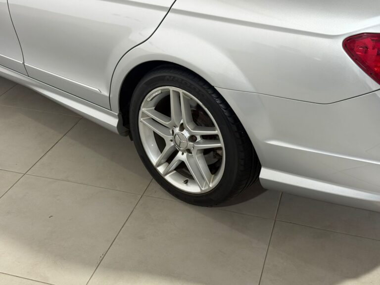 MERCEDES BENZ C250 BLUE EFFICIENCY 2012 CON 151000KM