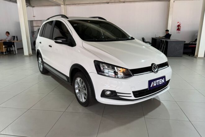 VOLKSWAGEN SURAN TRACK 2019 CON 106000KM