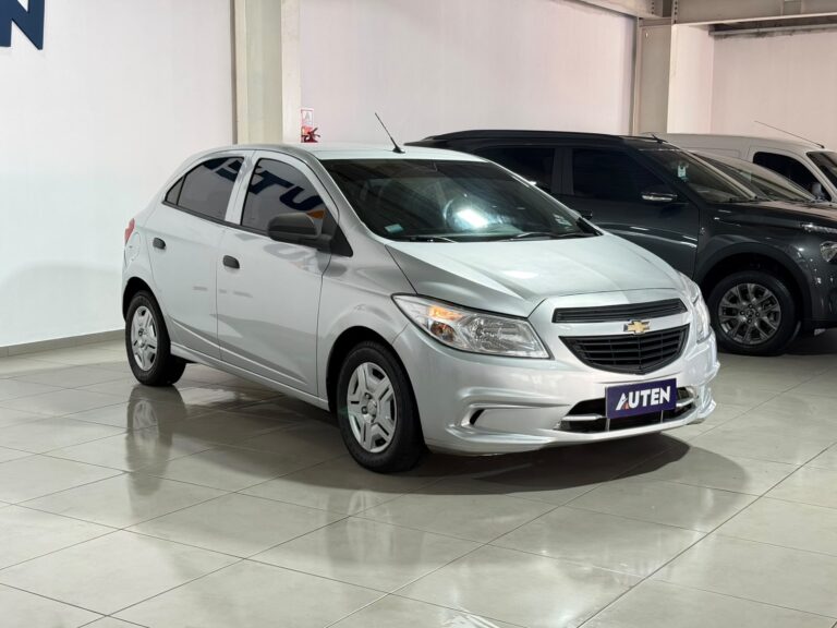 CHEVROLET ONIX LS + 2017 CON 125000KM