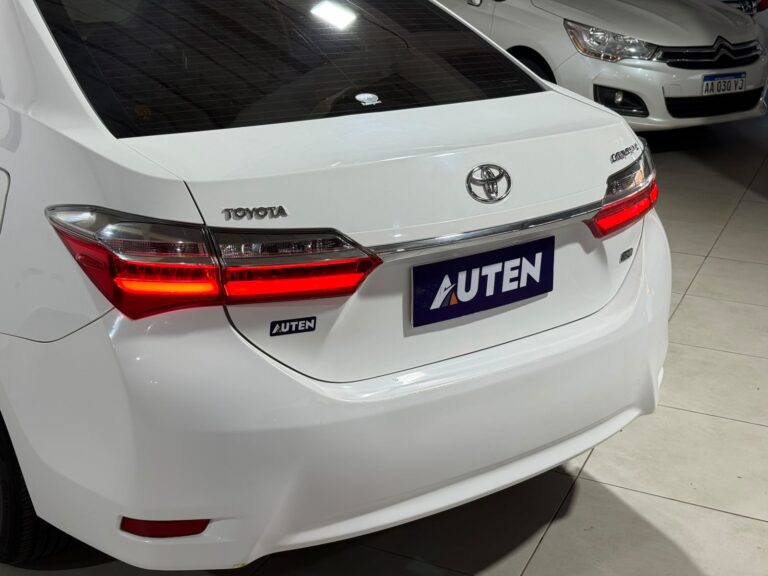 TOYOTA COROLLA XEI MT 2018 CON 85000KM