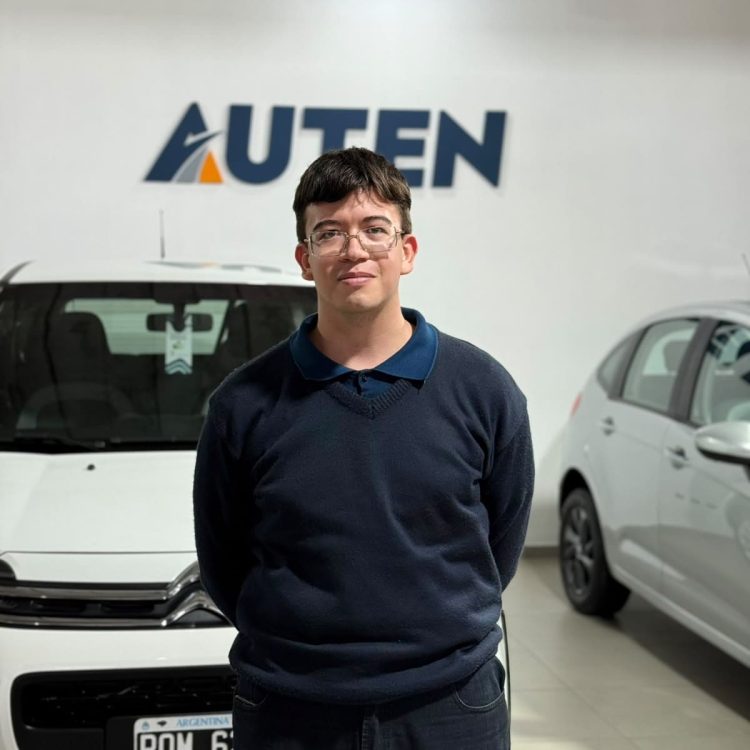 Asesor de ventas Auten autos Obera