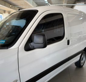 CITROEN BERLINGO FURGON BUSINESS 2024 CON 54000KM