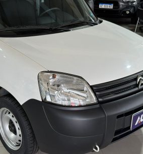 CITROEN BERLINGO FURGON BUSSINES 2024 CON 69000KM