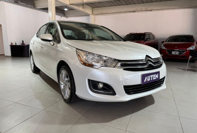 CITROEN C4 LOUNGE HDI 115 MT6 TENDANCE 2016 con 114500KM