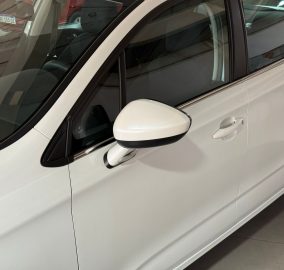 CITROEN C4 LOUNGE HDI 115 MT6 TENDANCE 2016 con 114500KM