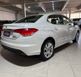 CITROEN C4 LOUNGE HDI 115 MT6 TENDANCE 2016 con 114500KM