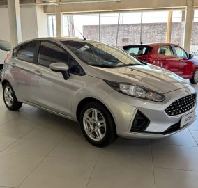 FORD FIESTA TITANIUM 2015 CON 120000KM