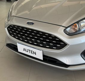 FORD FIESTA TITANIUM 2015 CON 120000KM