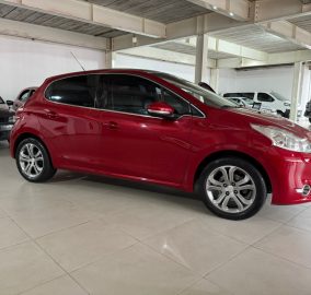 PEUGEOT 208 FELINE PACK CUIRE 2015 CON 130000KM