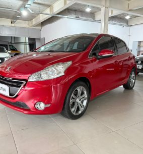 PEUGEOT 208 FELINE PACK CUIRE 2015 CON 130000KM