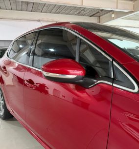PEUGEOT 208 FELINE PACK CUIRE 2015 CON 130000KM