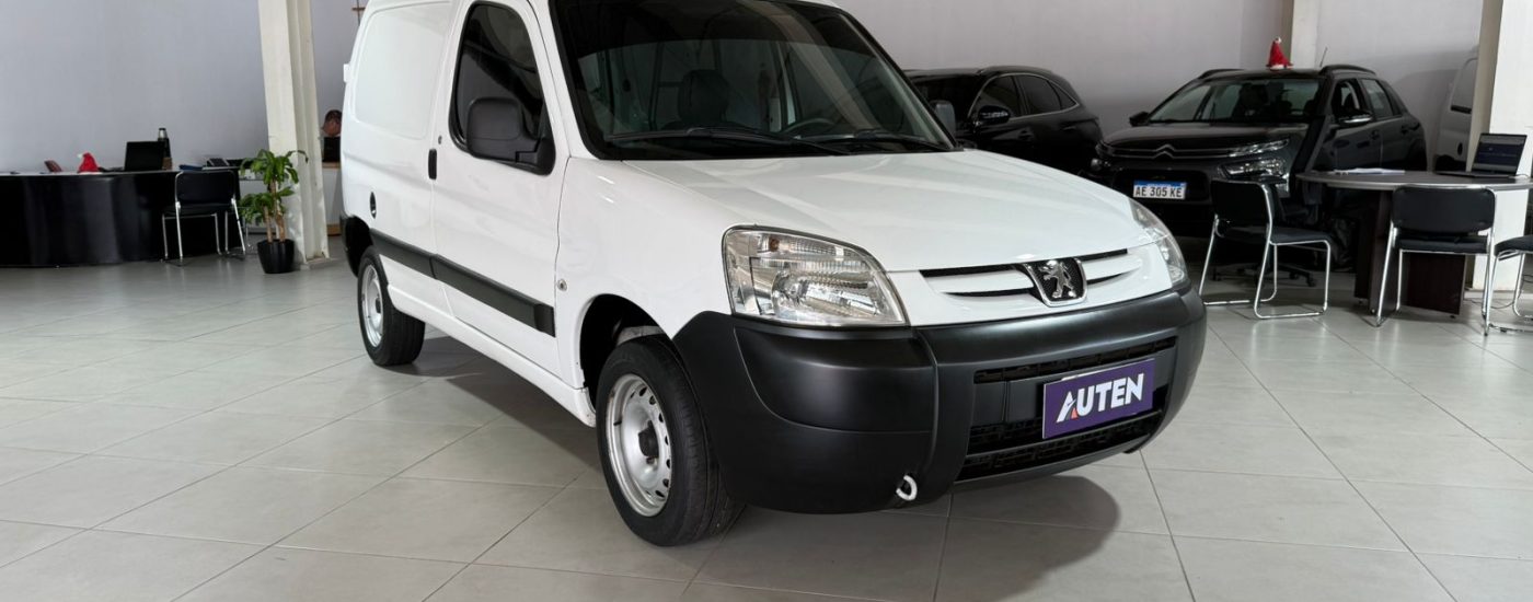 PEUGEOT PARTNER PRESENCE 2015 CON 144000KM