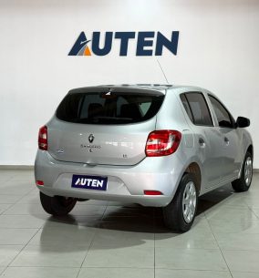 RENAULT SANDERO AUTHENTIQUE 2017 CON 10000KM
