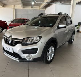 RENAULT SANDERO STEPWAY PRIVILEGE 2016 CON 102000KM