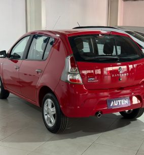 RENAULT SANDERO TECH RUN 2014 CON 86000KM