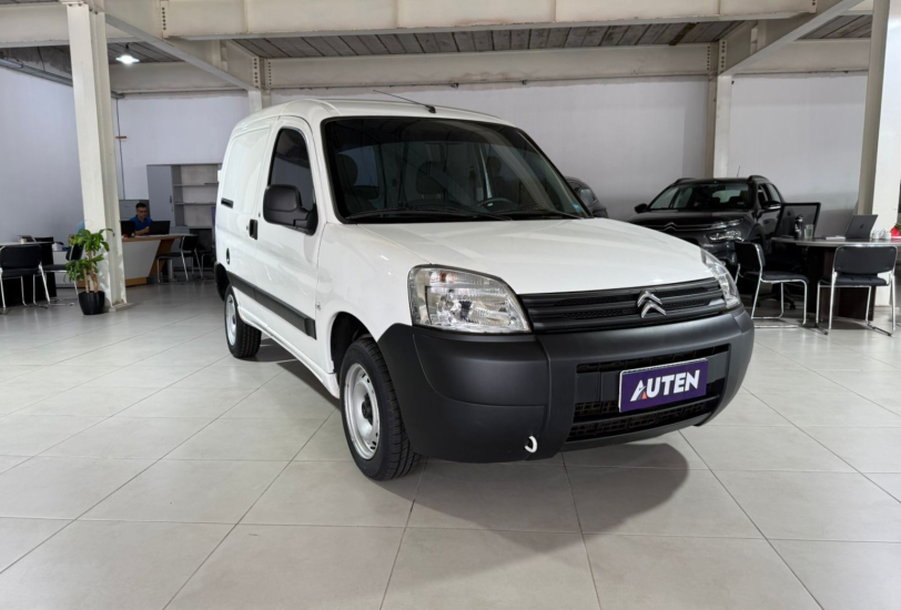 CITROEN BERLINGO FURGON BUSSINES 2024 CON 69000KM