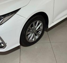 TOYOTA COROLLA XEI CVT 2024 CON 30000KM