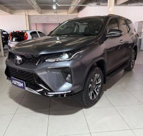 TOYOTA SW4 4X4 SRX TDI 6 AT 7A 2025 CON 19500KM