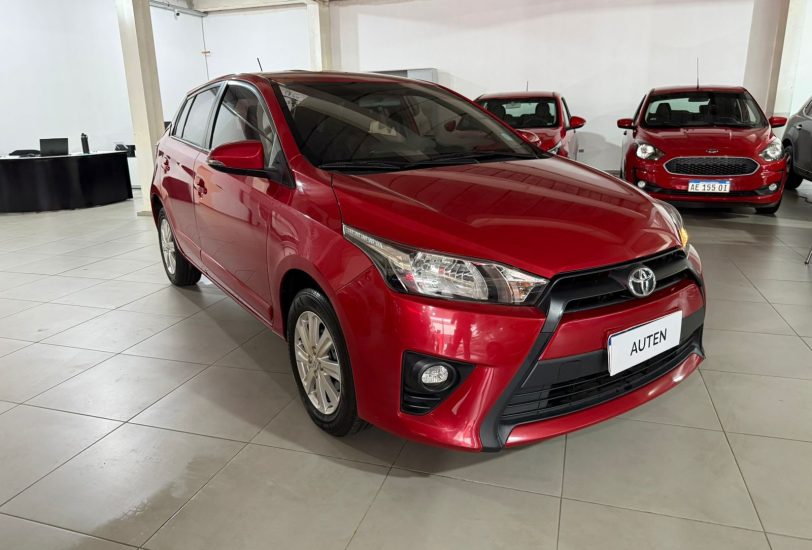 TOYOTA YARIS S CVT 2018 CON 80000KM