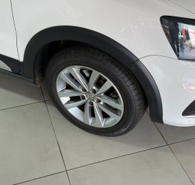 VOLKSWAGEN SURAN TRACK 2019 CON 106000KM